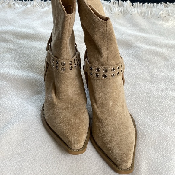 Billini Dillara Boot - Picture 6 of 8